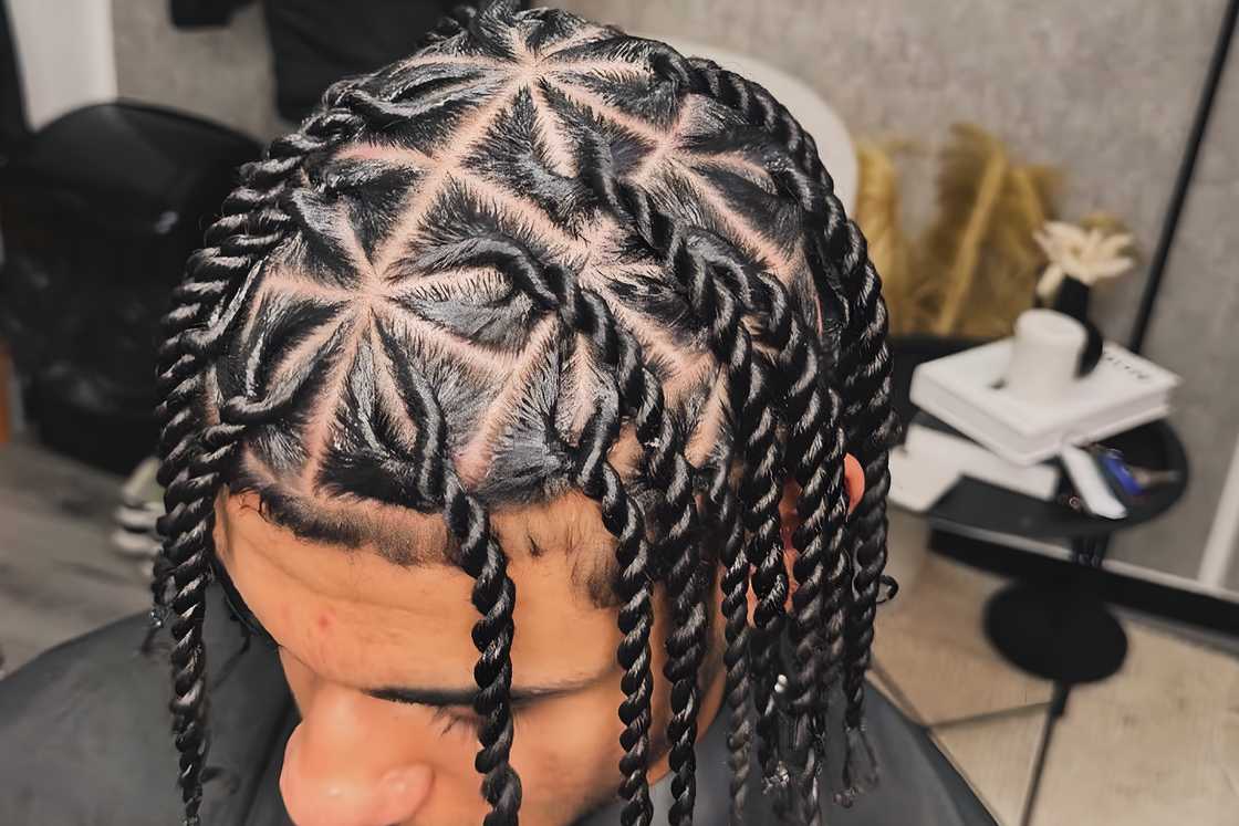 A cute long twisted hairstyle A cute long twisted hairstyle