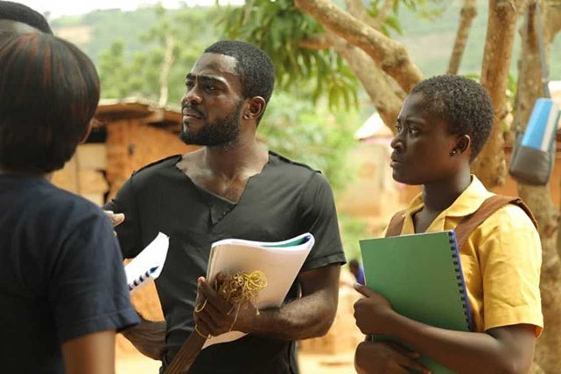 Fella Makafui shares no makeup photos in JHS uniform on movie set Fella Makafui shares no makeup photos in JHS uniform on movie set