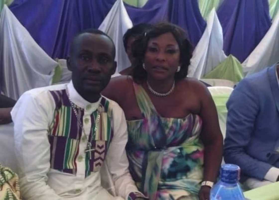 kyeiwaa wedding pictures, rose mensah kyeiwaa wedding, kyeiwaa wedding photos kyeiwaa wedding pictures, rose mensah kyeiwaa wedding, kyeiwaa wedding photos