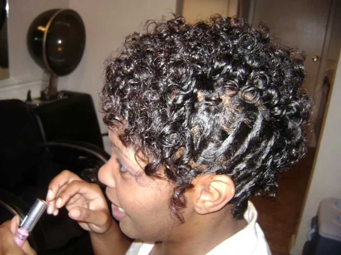 finger waves for medium hair
finger waves curling iron
finger waves clips