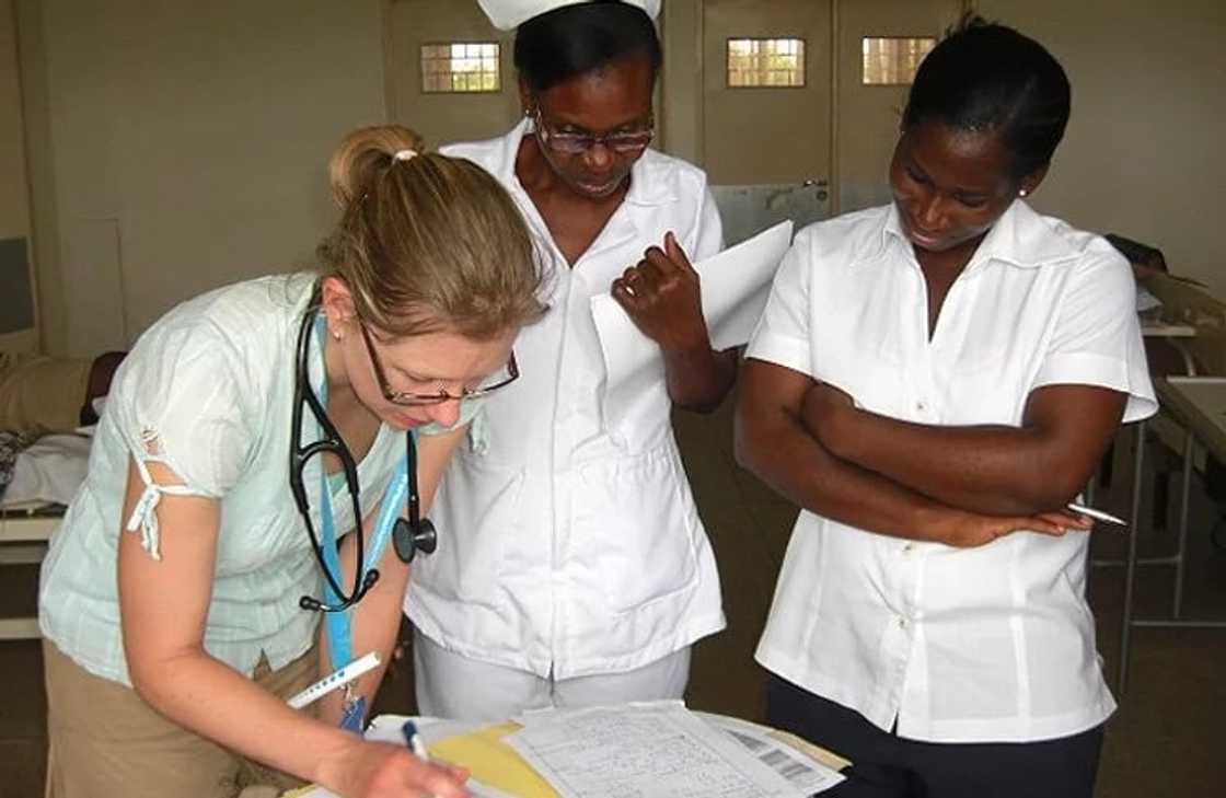 Monthly Salary Of Physician Assistant In Ghana Physician Assistant salary in Ghana and allowances - YEN.COM.GH