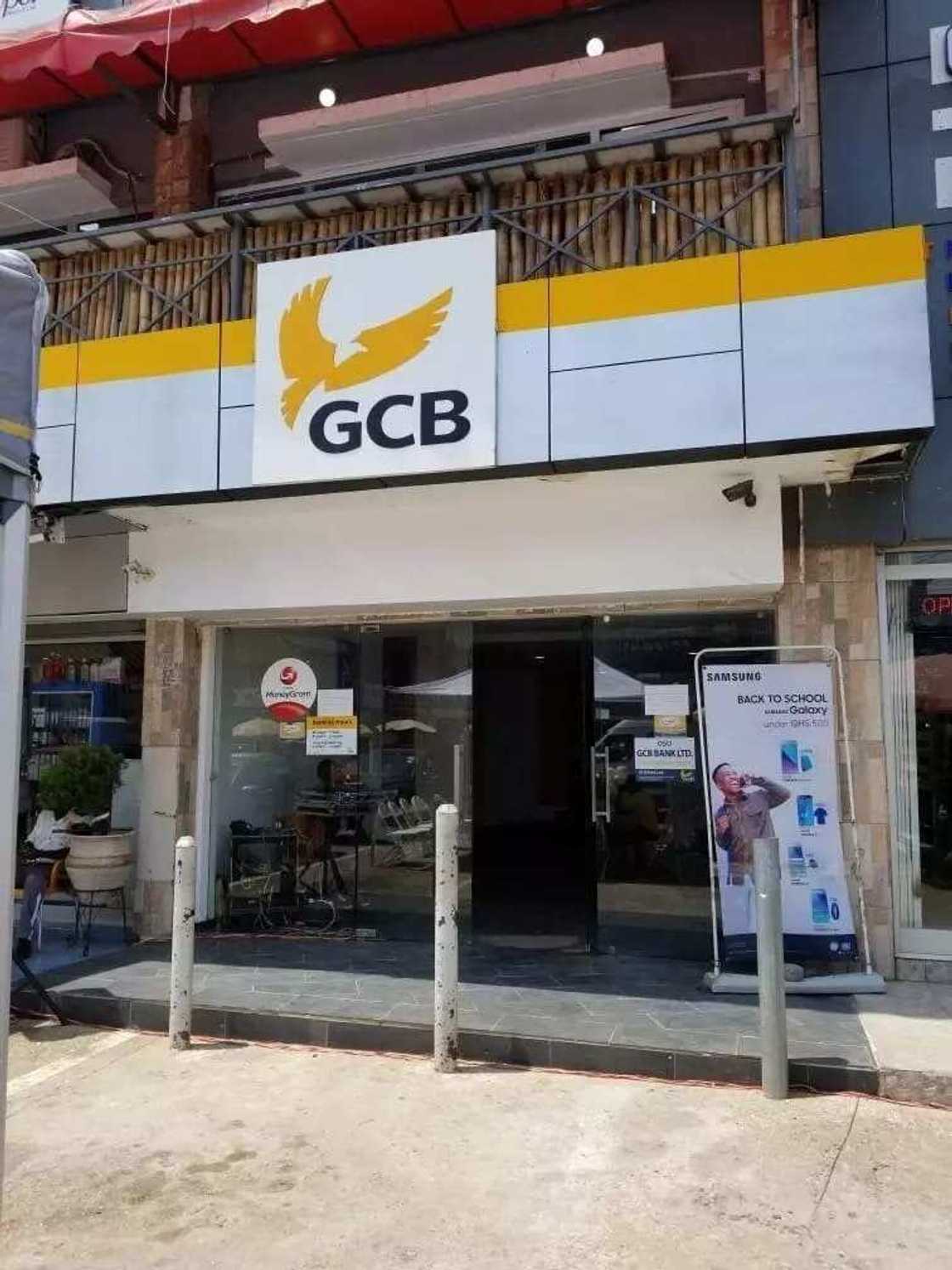 gcb bank branches
ghana commercial bank head office
gcb bank branches in accra
