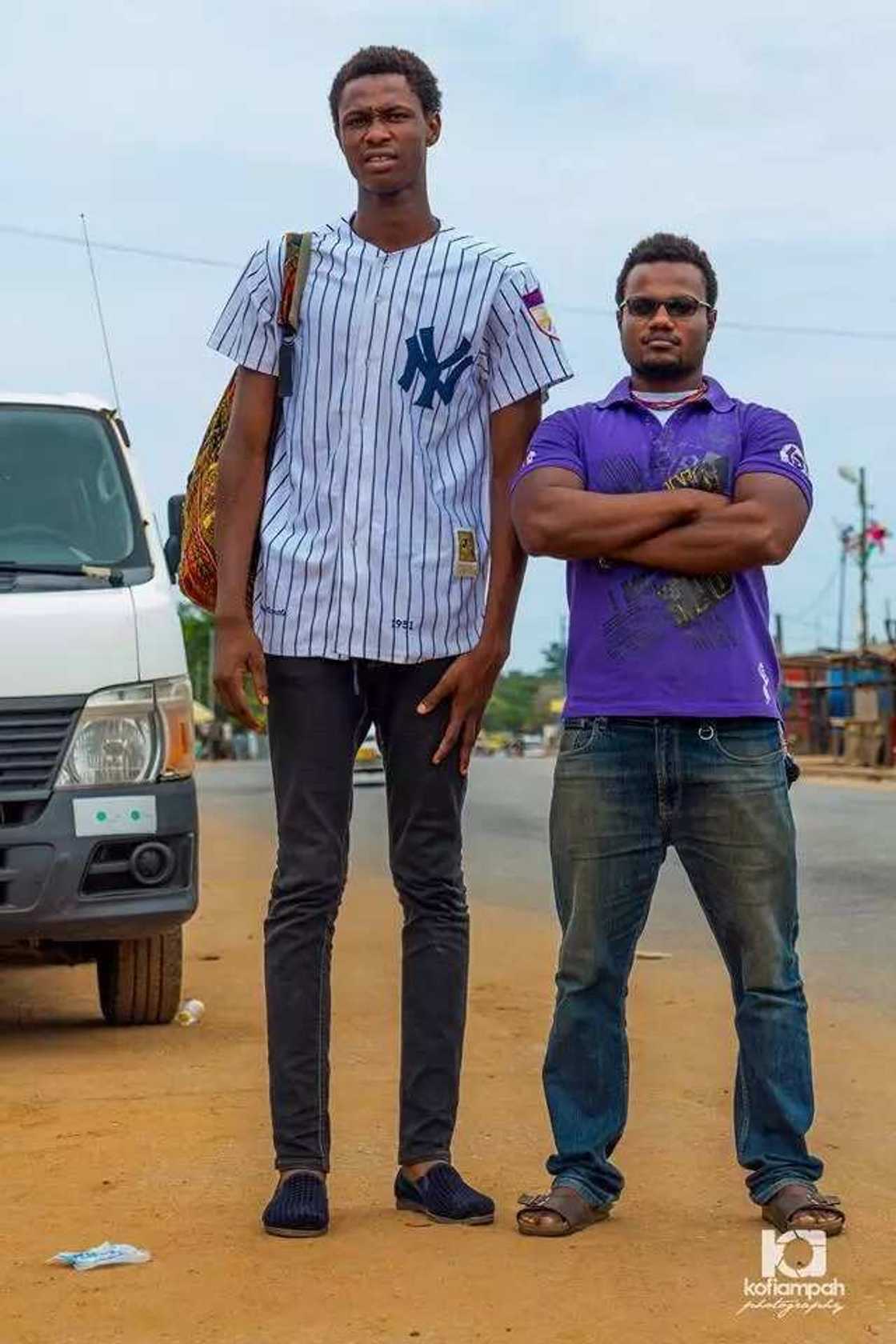 Photos: Meet the tallest man in Cape Coast