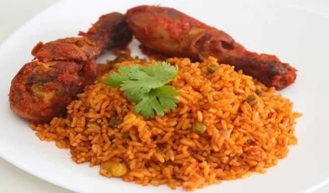 how to prepare jollof rice in Ghana