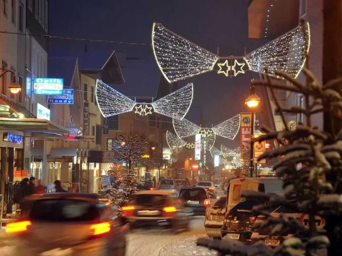 States in Austria
List of popular cities in Austria
List of names of cities in Austria States in Austria
List of popular cities in Austria
List of names of cities in Austria