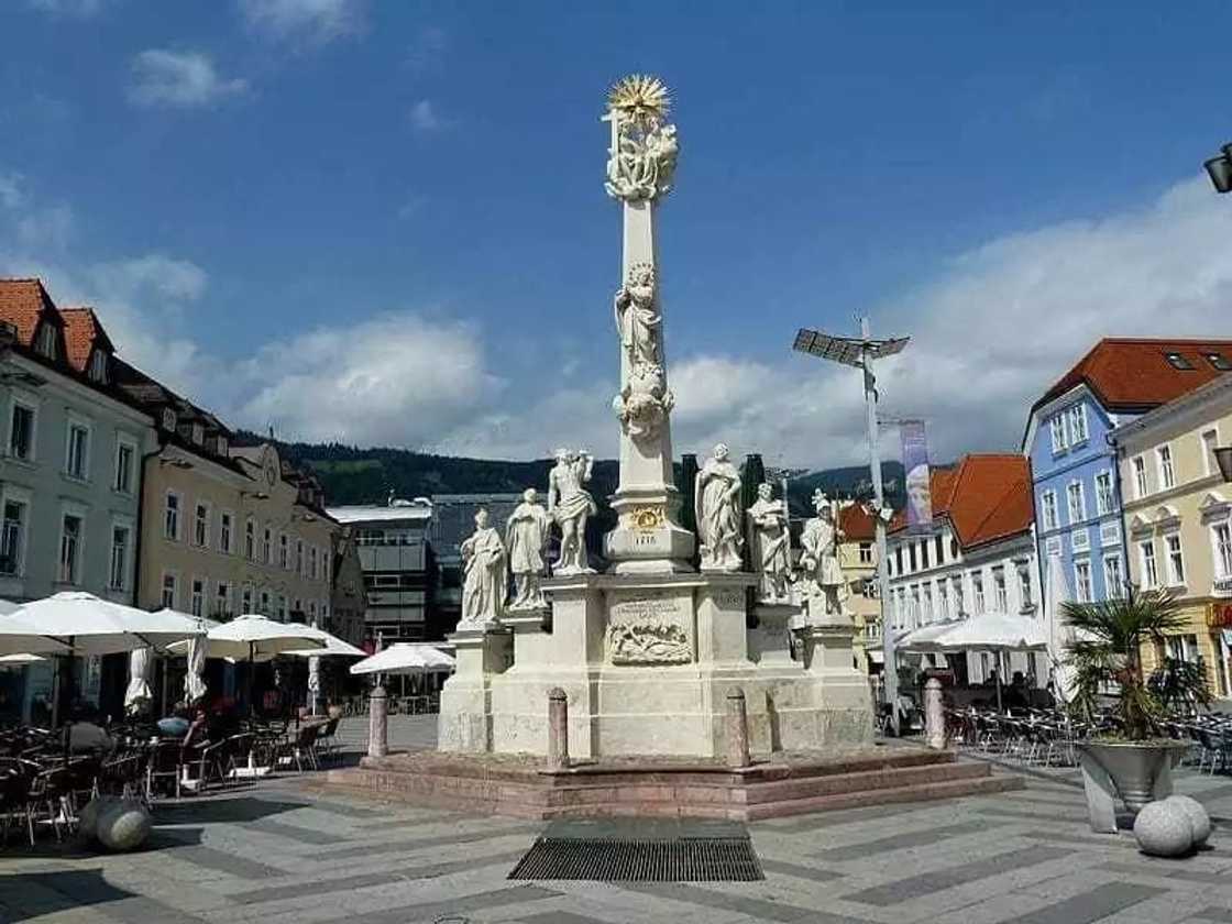 States in Austria
List of popular cities in Austria
List of names of cities in Austria States in Austria
List of popular cities in Austria
List of names of cities in Austria