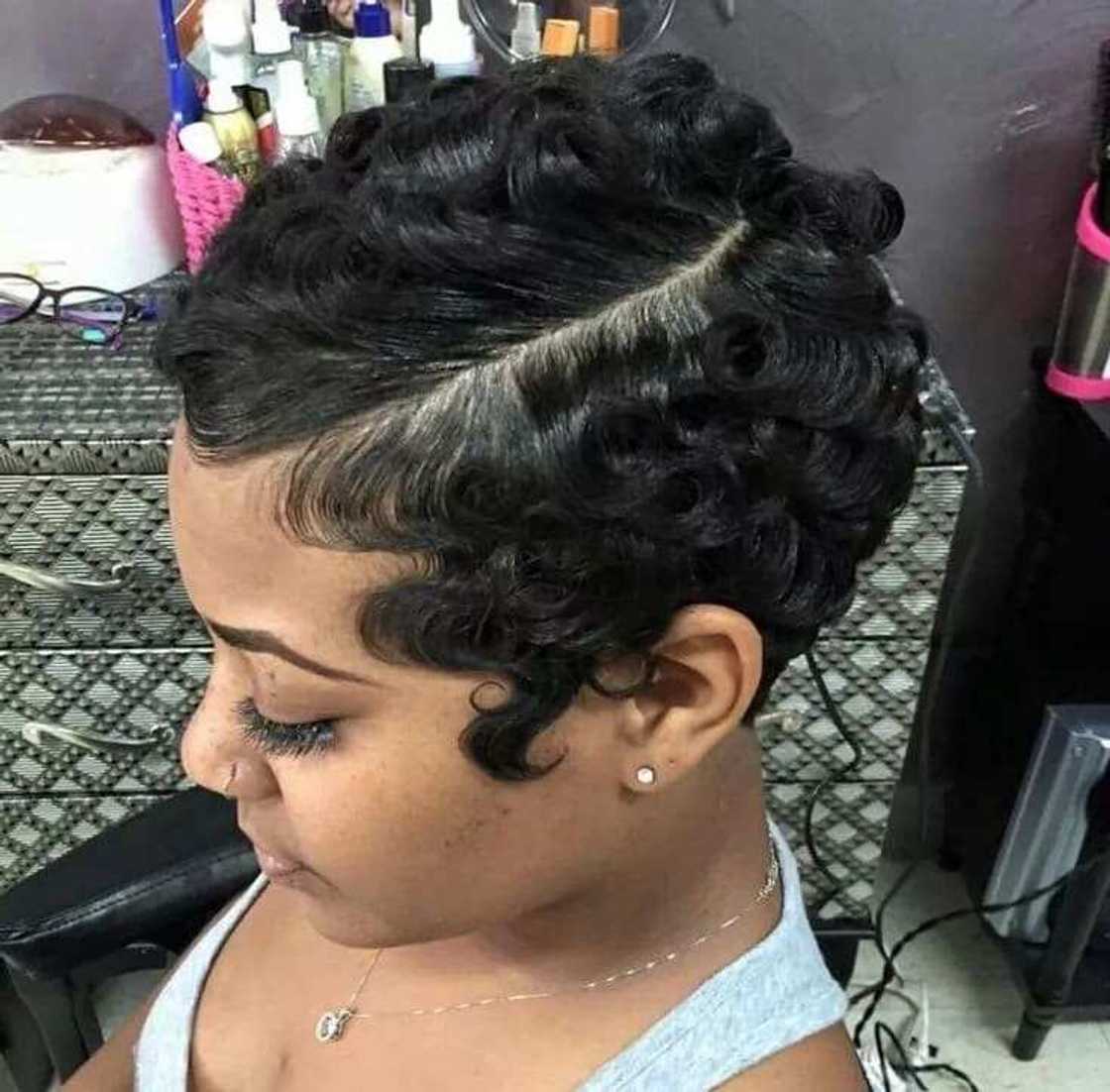 How to style finger waves hairstyles