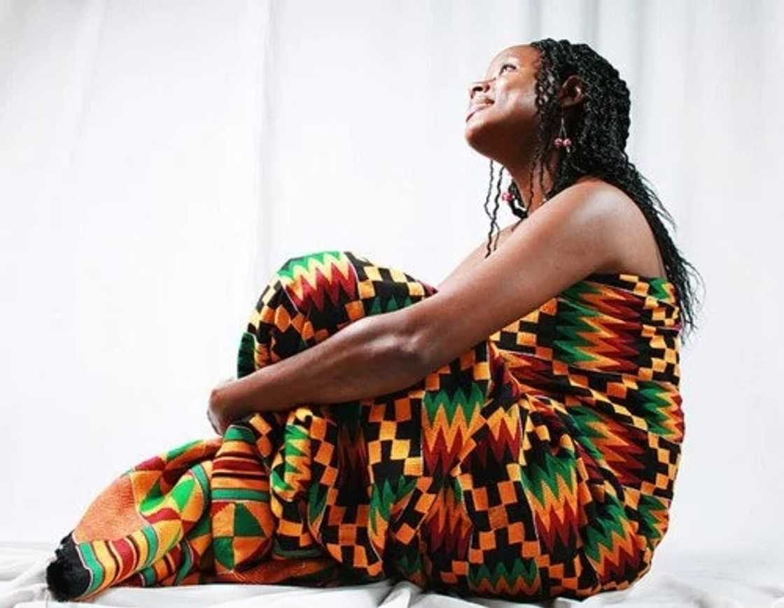 The Story Behind Ghana's "Kente" Cloth The Story Behind Ghana's "Kente" Cloth