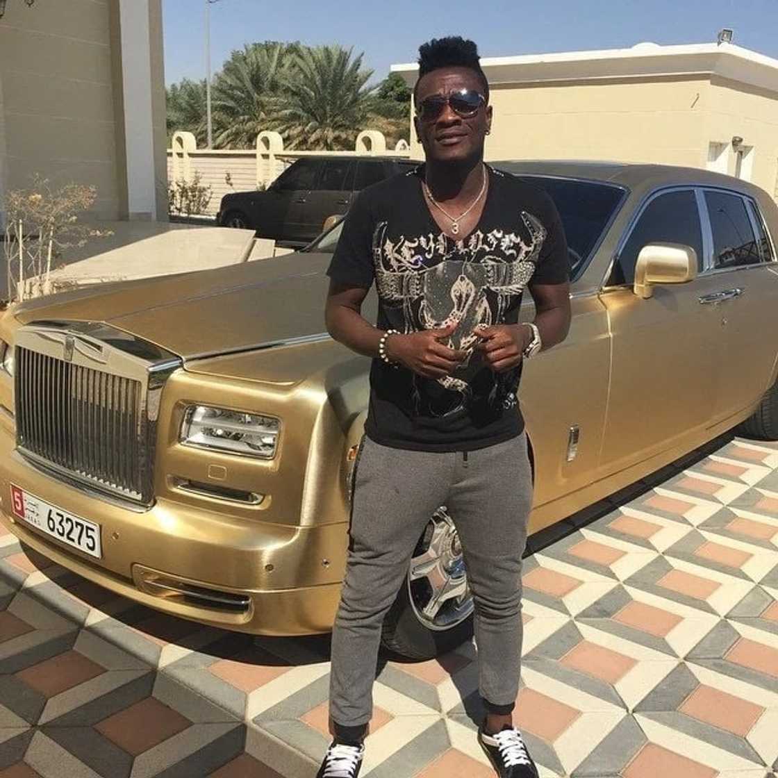 Asamoah Gyan's expensive car Asamoah Gyan's expensive car
