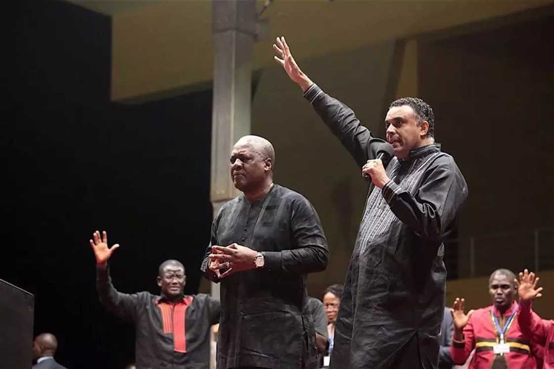 President Mahama worships with Lighthouse Chapel