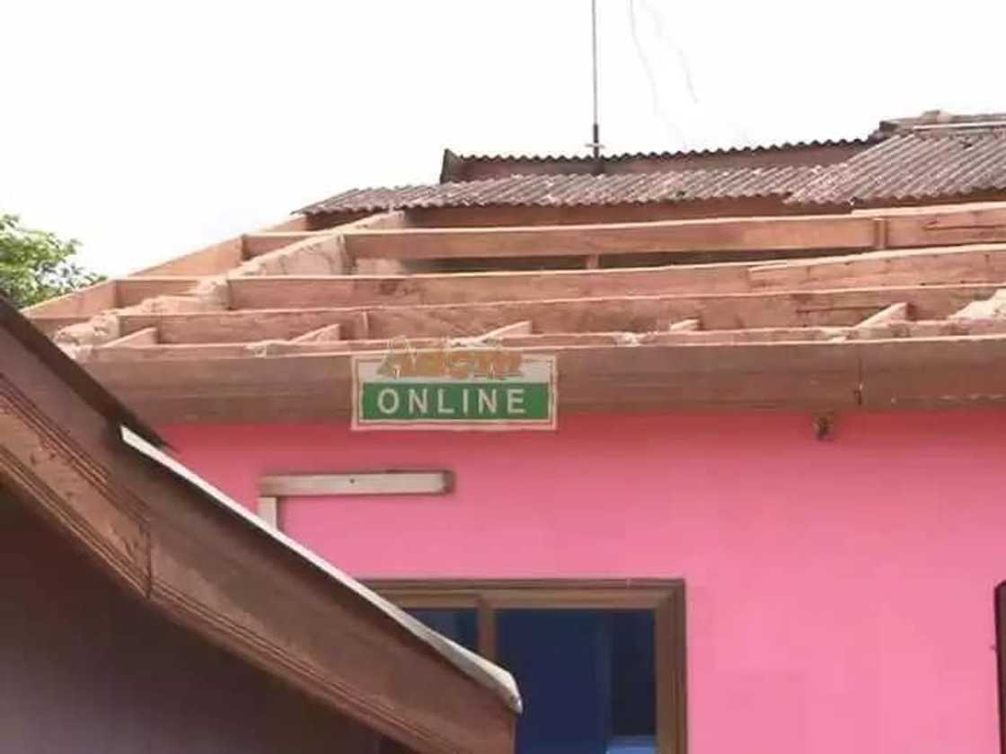 Building with roof ripped off