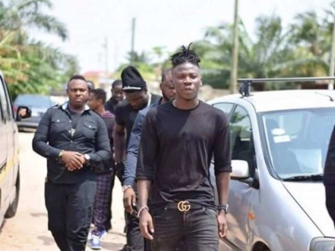 Stonebwoy, Ajos visit family of late Ebony Reigns Stonebwoy, Ajos visit family of late Ebony Reigns