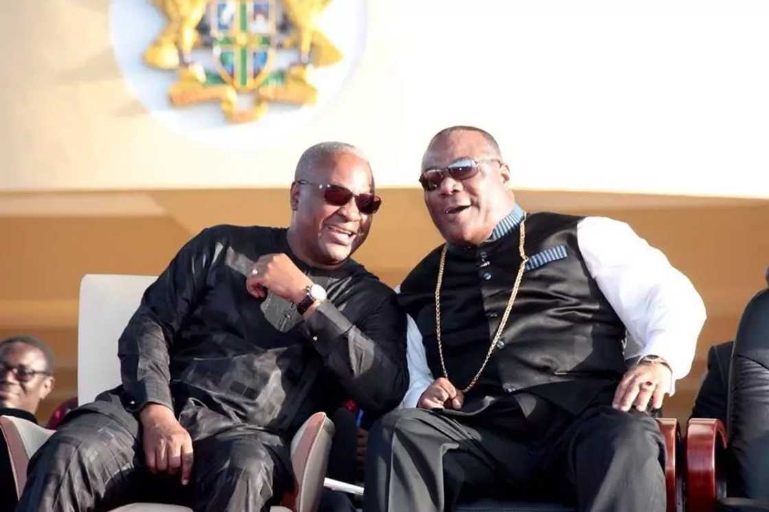 President Mahama worships with Lighthouse Chapel President Mahama worships with Lighthouse Chapel