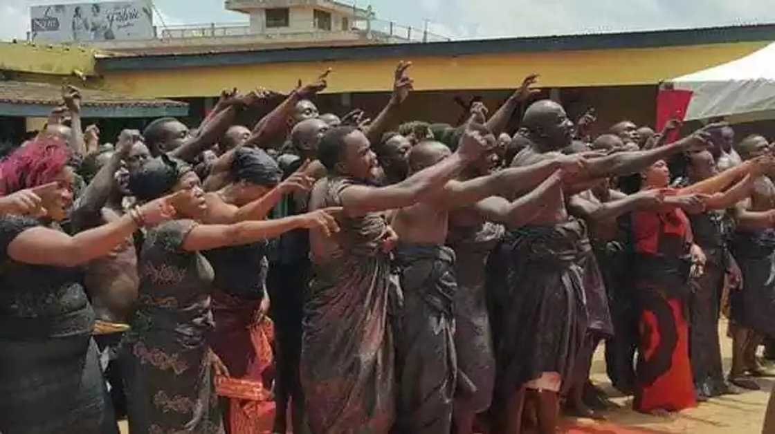 Royal feud brought to an end as Asantehene pays a historic visit to the Techimanhene Royal feud brought to an end as Asantehene pays a historic visit to the Techimanhene