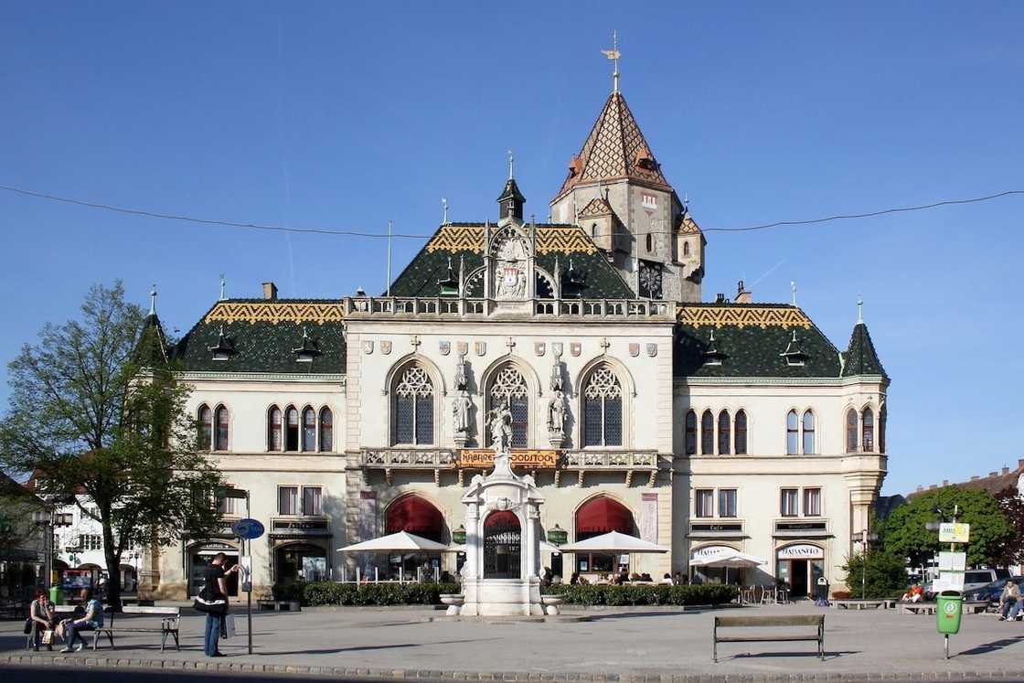 List of cities in Austria
States in Austria
List of popular cities in Austria
List of names of cities in Austria List of cities in Austria
States in Austria
List of popular cities in Austria
List of names of cities in Austria