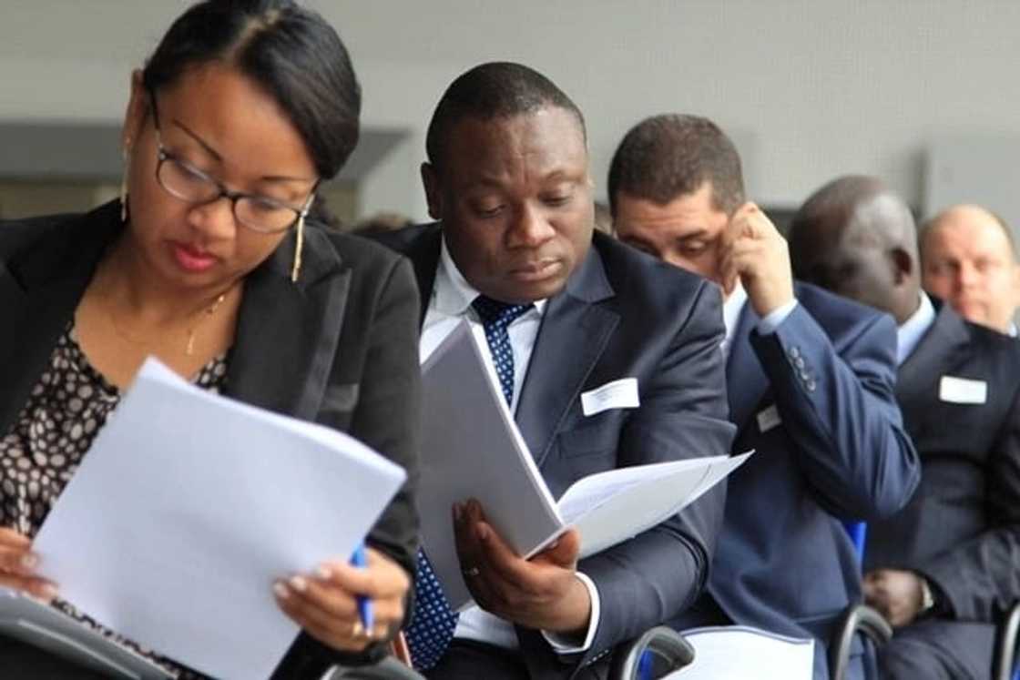 Efficient market theory
According to the efficient market hypothesis
What is efficient market hypothesis? Efficient market theory
According to the efficient market hypothesis
What is efficient market hypothesis?