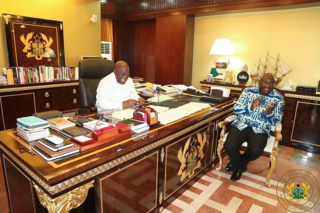 Akufo-Addo suspends any increase of his salary and that of Bawumia, says Ghana's economy is in recovery Akufo-Addo suspends any increase of his salary and that of Bawumia, says Ghana's economy is in recovery