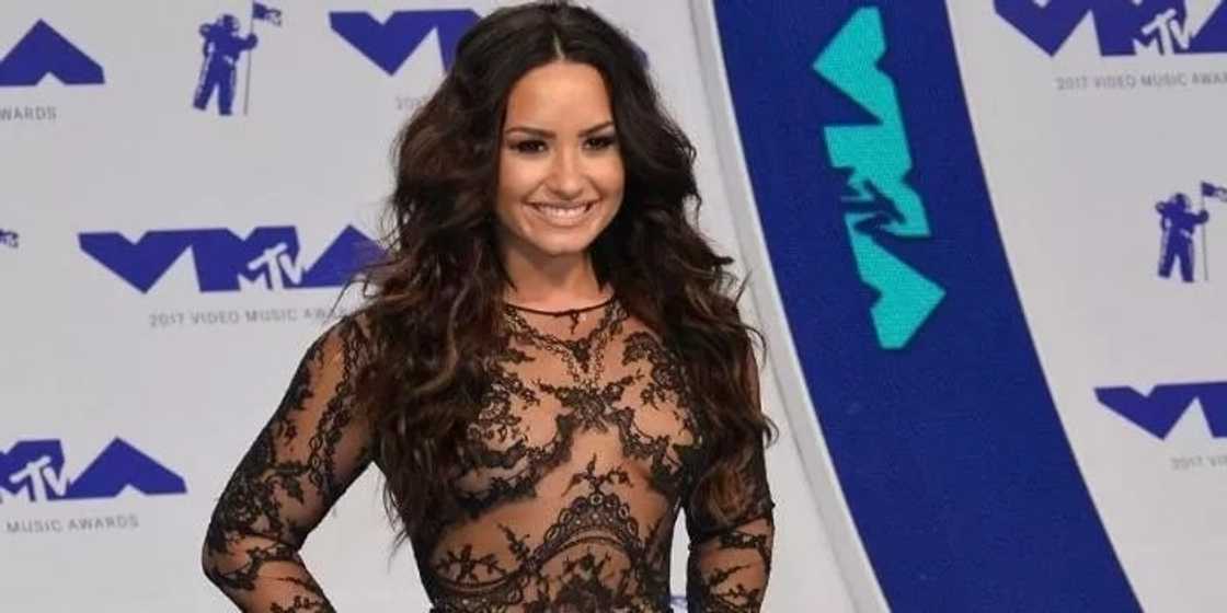 50 most popular women in the world 50 most popular women in the world