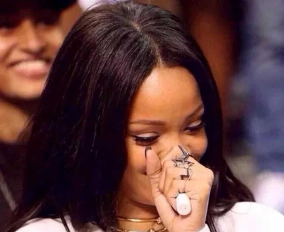 Five things Ghanaian girls say if they like a guy Five things Ghanaian girls say if they like a guy