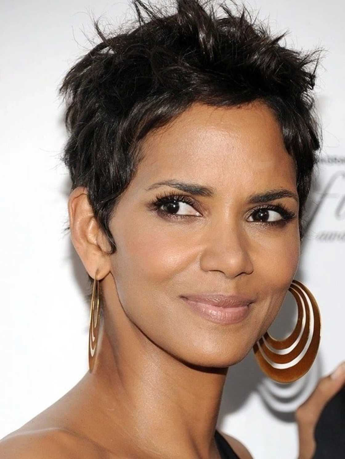 50 most popular women in the world 50 most popular women in the world