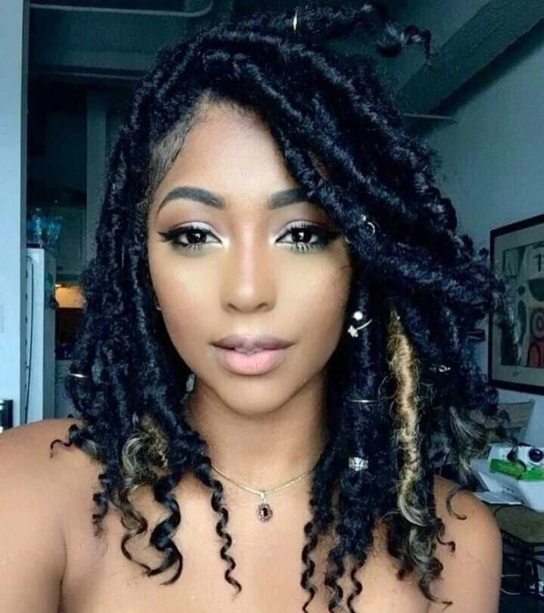 cool dreadlocks styles
crochet dreadlocks styles
thick dreadlocks styles