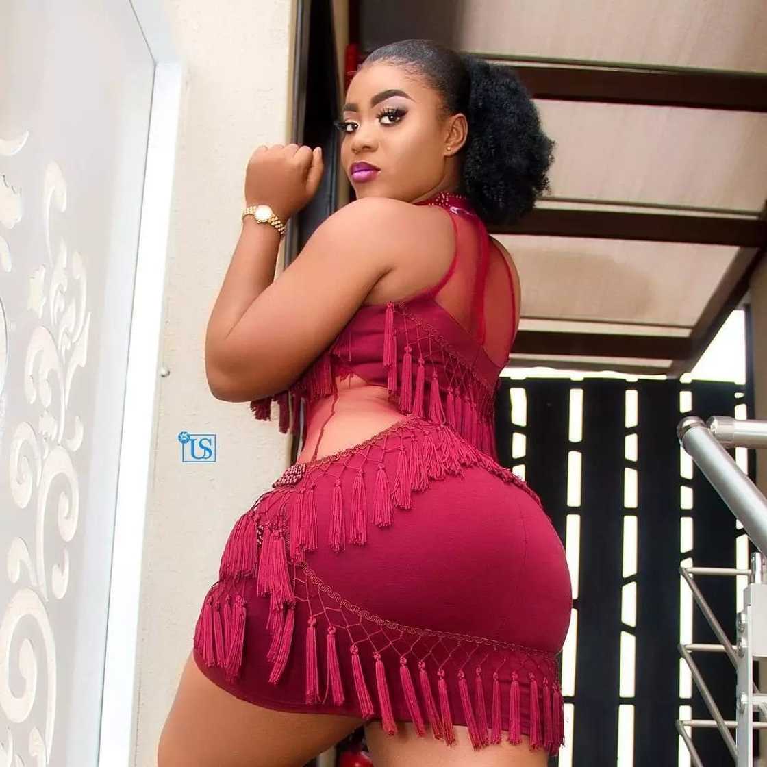 Wild and trending photos of kumawood actress Vivian Okyere Wild and trending photos of kumawood actress Vivian Okyere