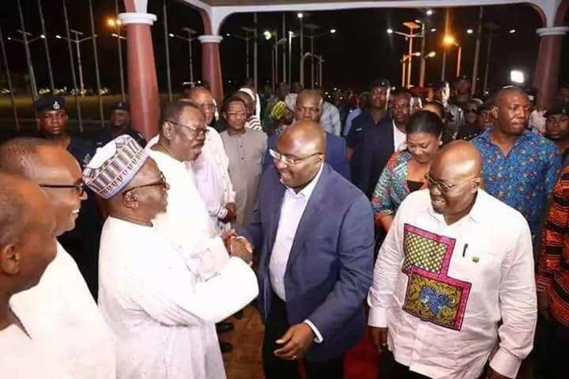 Bawumia arrives in Ghana to rousing welcome Bawumia arrives in Ghana to rousing welcome