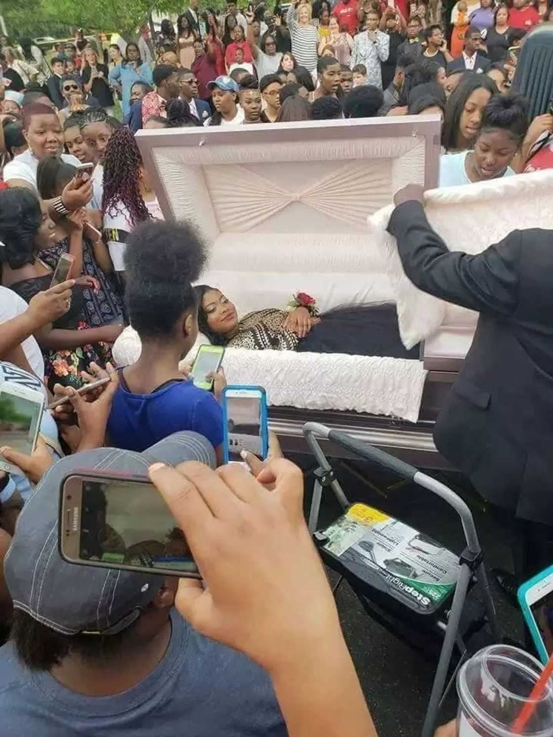 Young lady goes viral on social media with her pre-burial photos