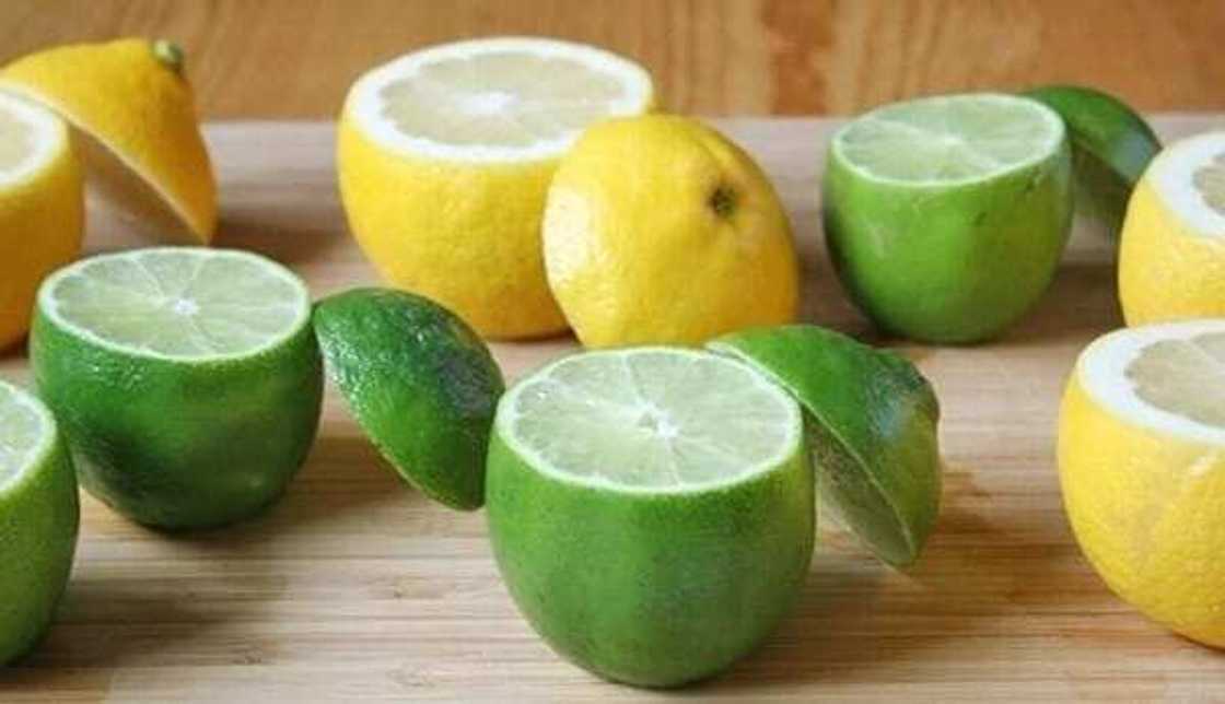 Difference between lime and lemon
Lime vs lemon
Are lemons and limes the same
Lemon and lime differences
Picture of lemon and lime