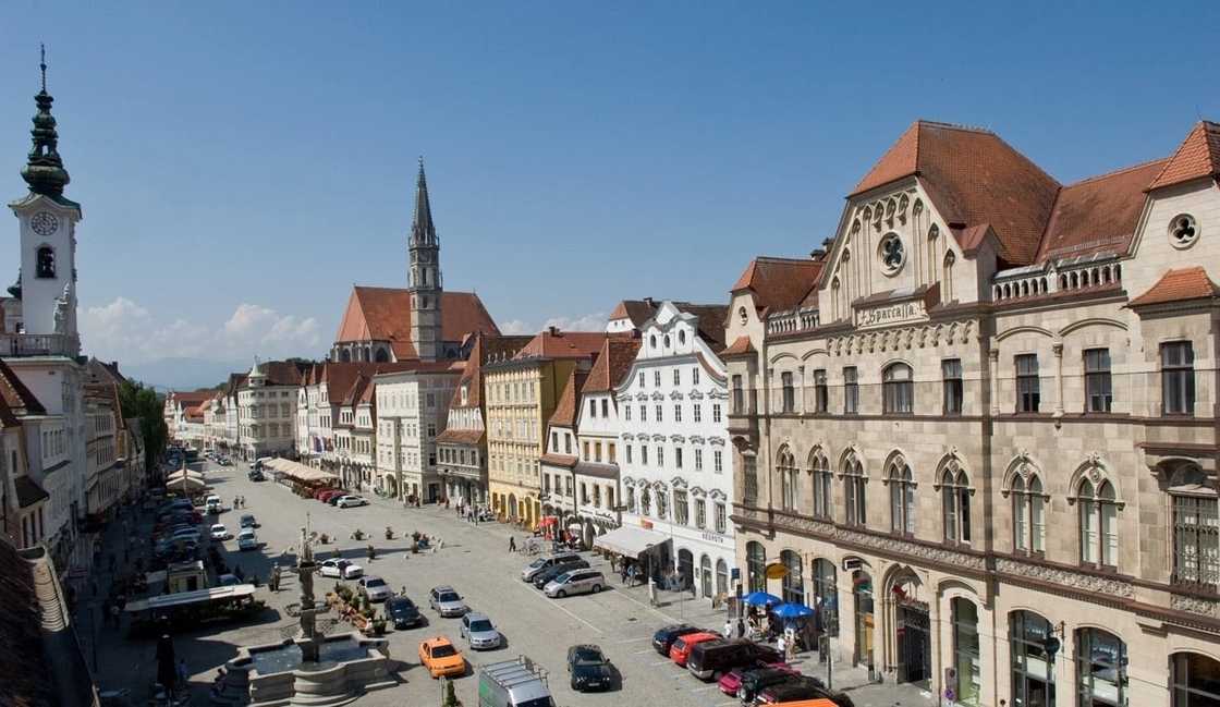 List of biggest cities in Austria
List of popular cities in Austria
States in Austria
List of names of cities in Austria List of biggest cities in Austria
List of popular cities in Austria
States in Austria
List of names of cities in Austria