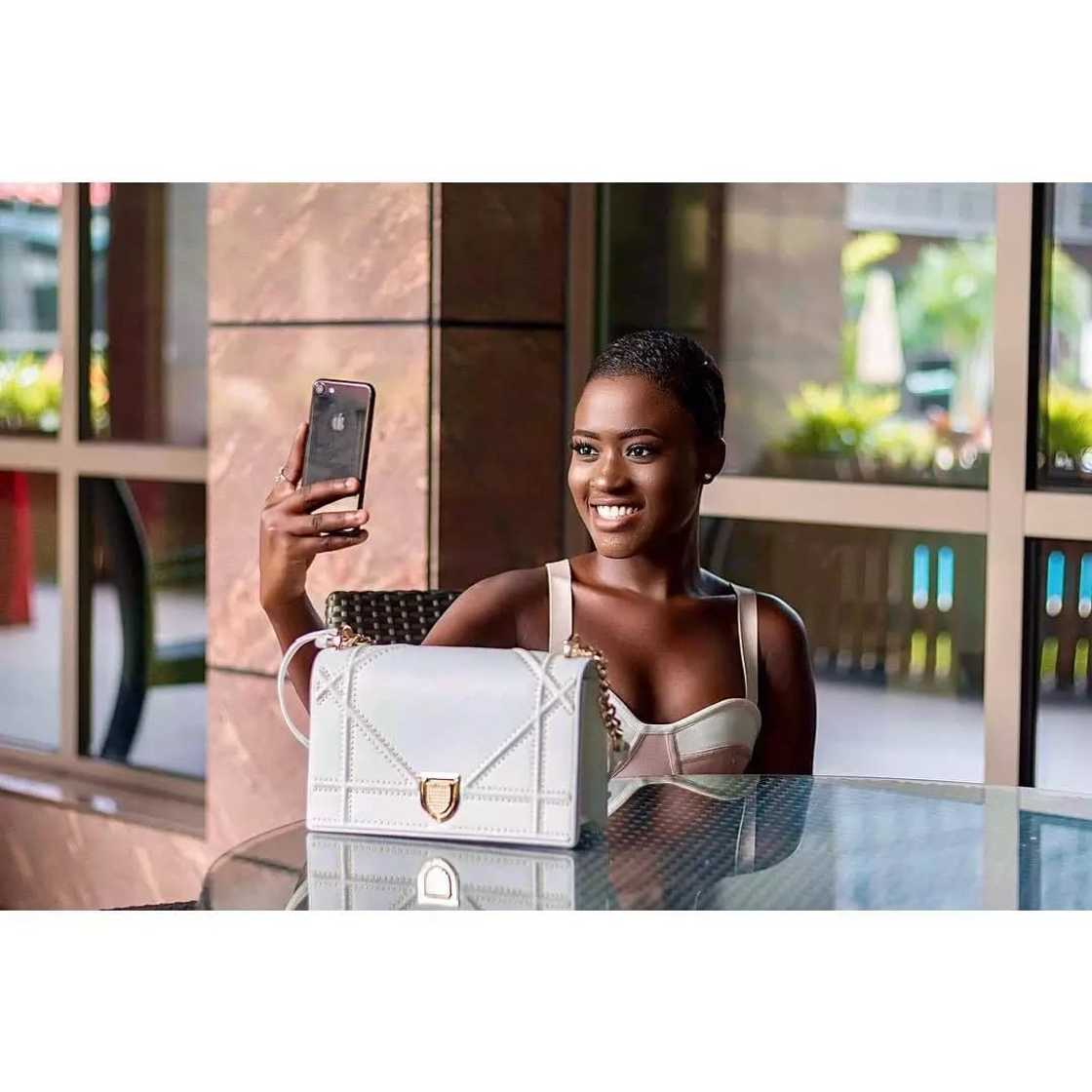 9 wild and rare photos of Fela Makafui that Ghanaians are dying for online 9 wild and rare photos of Fela Makafui that Ghanaians are dying for online