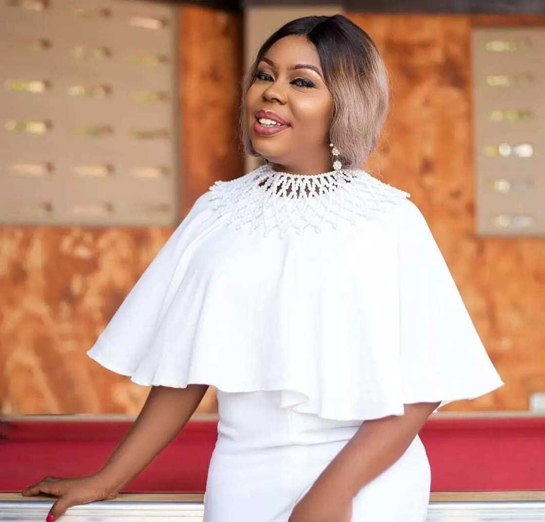 Afia Schwarzenegger wearing a white dress