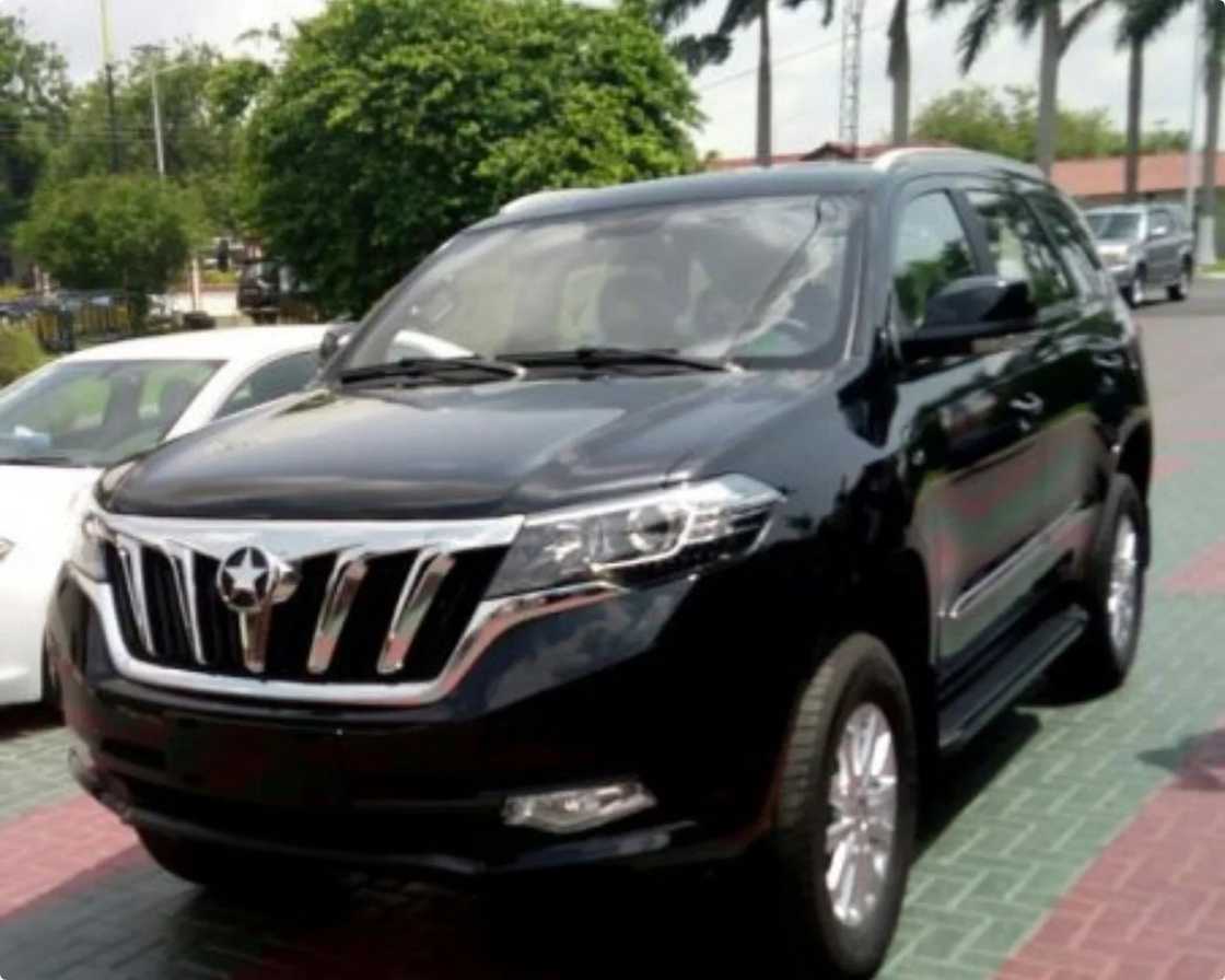 Photos of the cars that the Asantehene rides in Photos of the cars that the Asantehene rides in