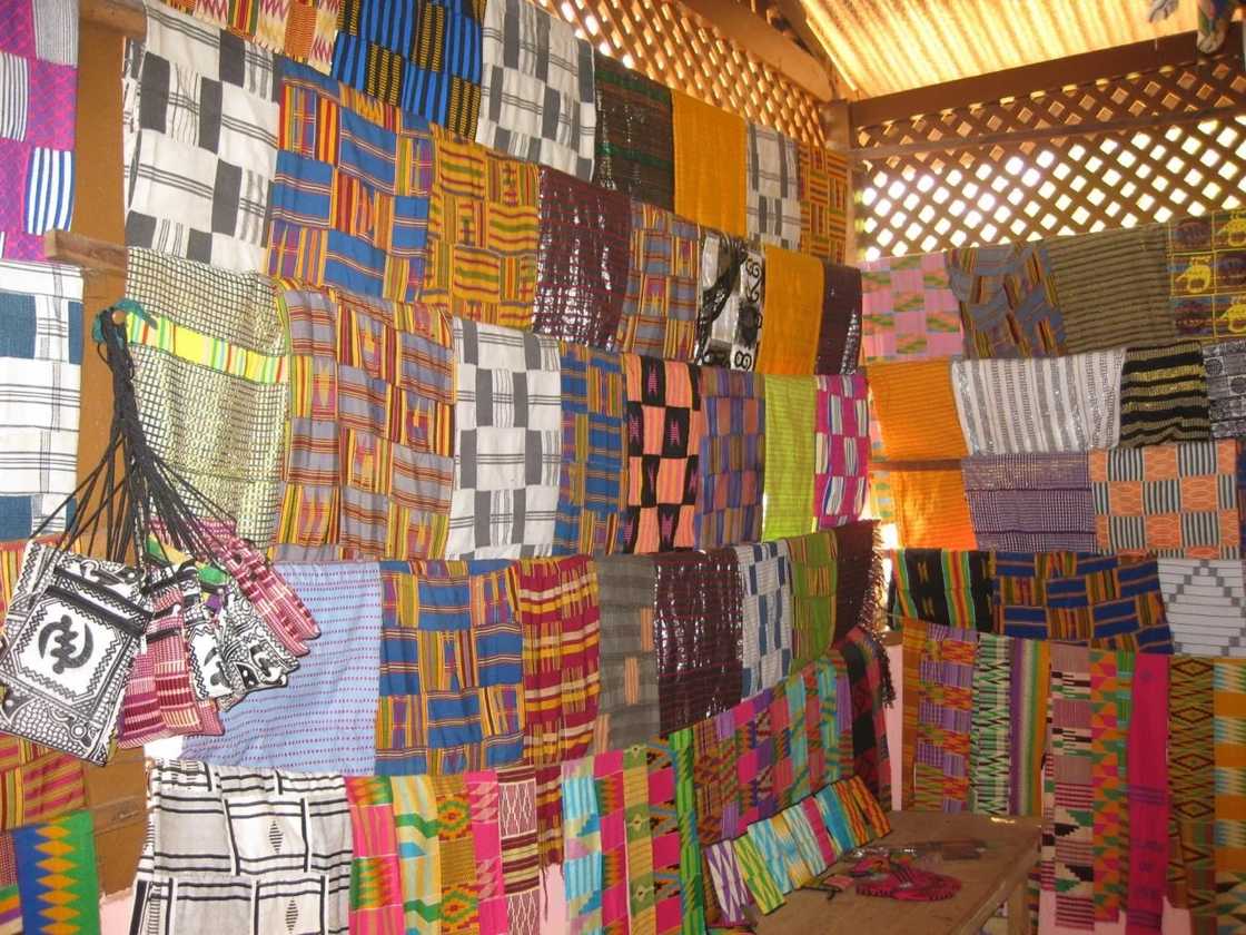 The Story Behind Ghana's "Kente" Cloth The Story Behind Ghana's "Kente" Cloth