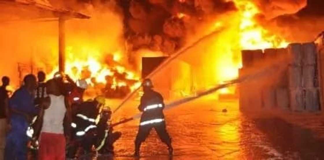 Man runs away from church service to save belongings from fire; dies in the process Man runs away from church service to save belongings from fire; dies in the process