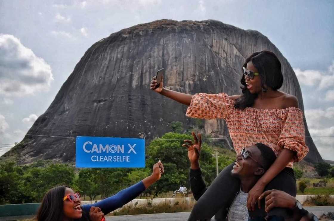 10 Reasons why the Techno Camon X is the best selfie Phone for 2018 10 Reasons why the Techno Camon X is the best selfie Phone for 2018