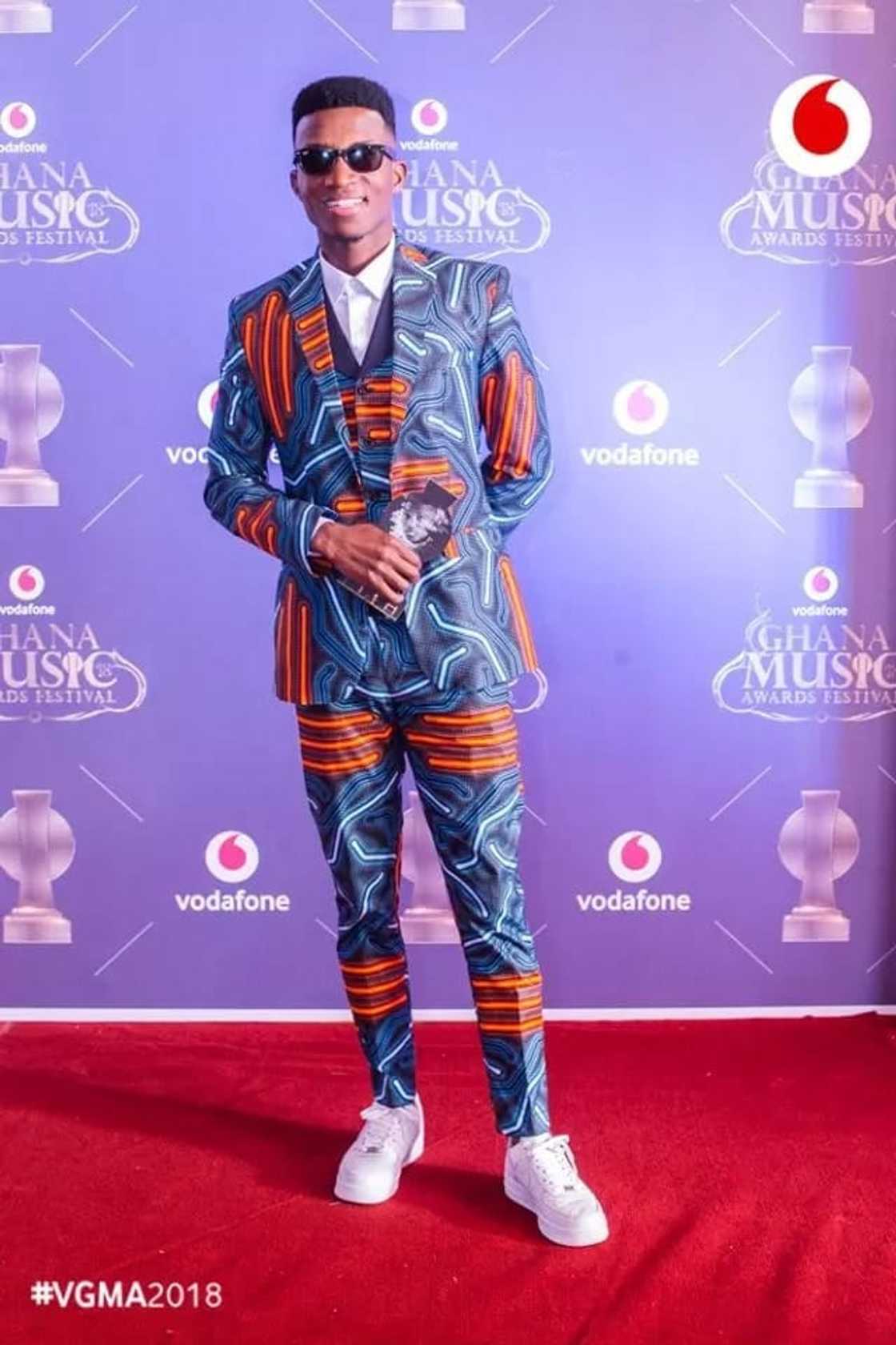 A man smiling A man smiling