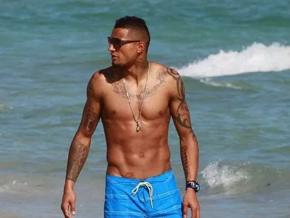 10 sexiest male Ghanaian and Nigerian celebrities 10 sexiest male Ghanaian and Nigerian celebrities