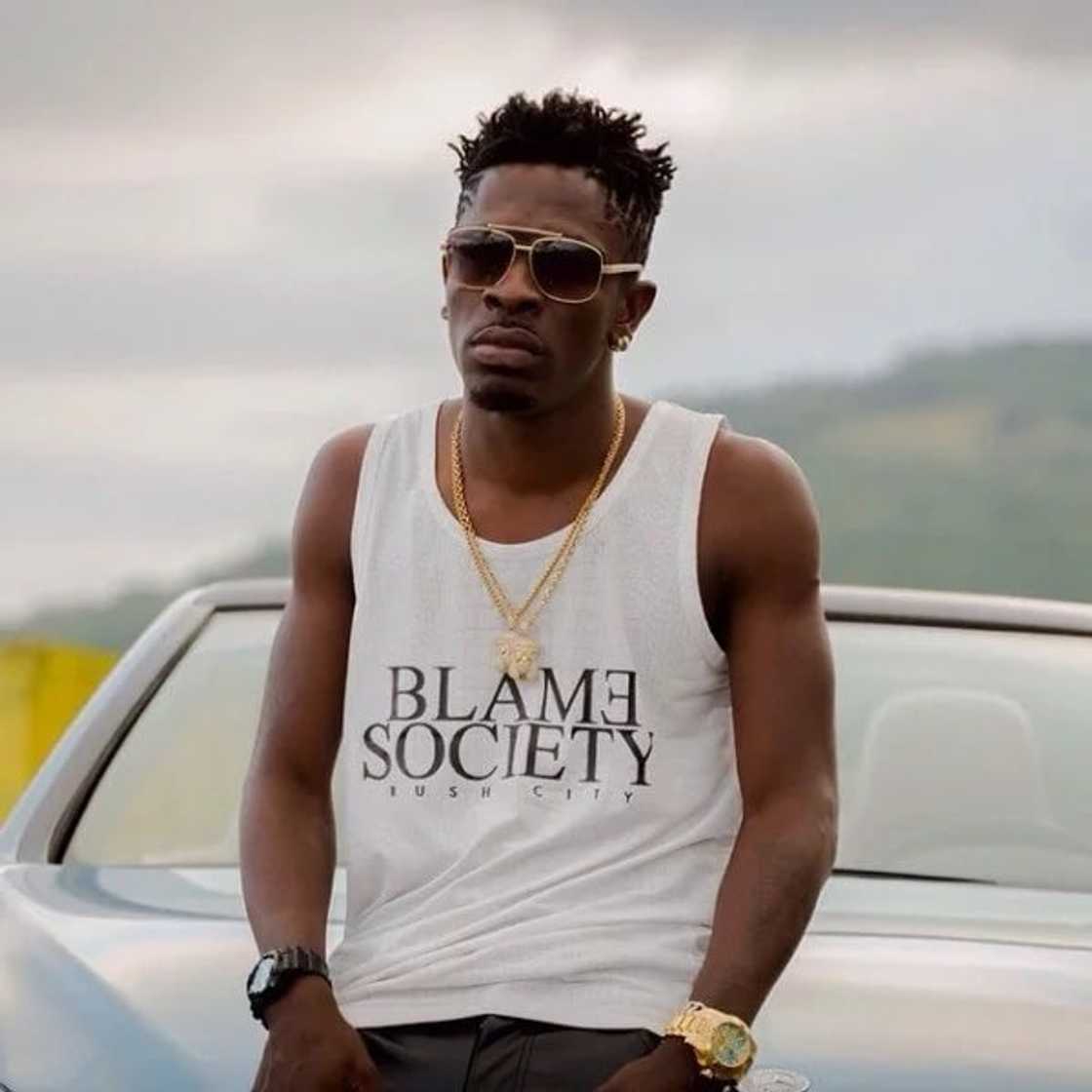 Shatta Wale calls for crunch meeting with all SM divas Shatta Wale calls for crunch meeting with all SM divas