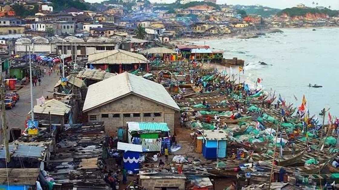 Western Region of Ghana Districts and Capitals Western Region of Ghana Districts and Capitals