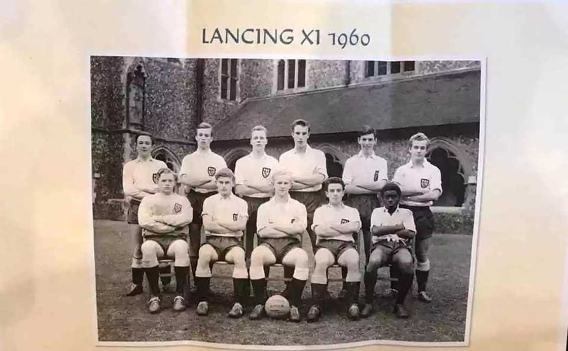 Photo of young Akufo Addo in a football team pops up