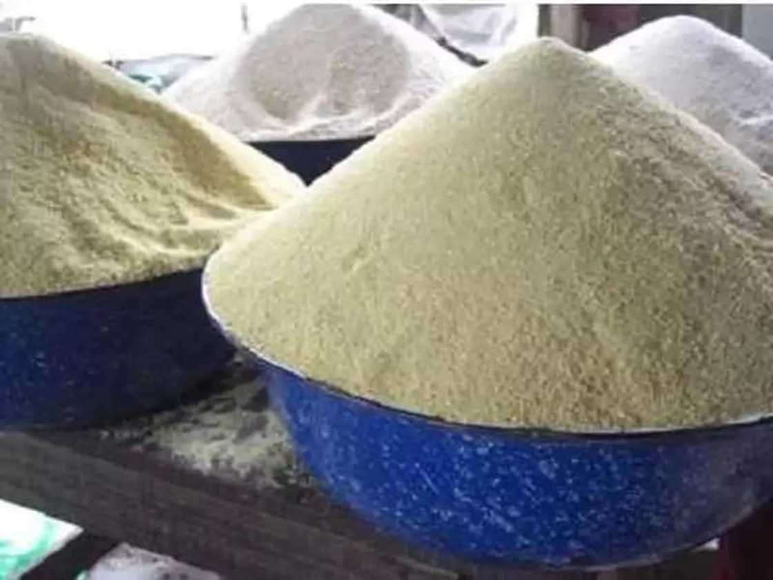 7 ‘ready to go’ foodstuff found in almost all households in Ghana; Gari is the leader 7 ‘ready to go’ foodstuff found in almost all households in Ghana; Gari is the leader