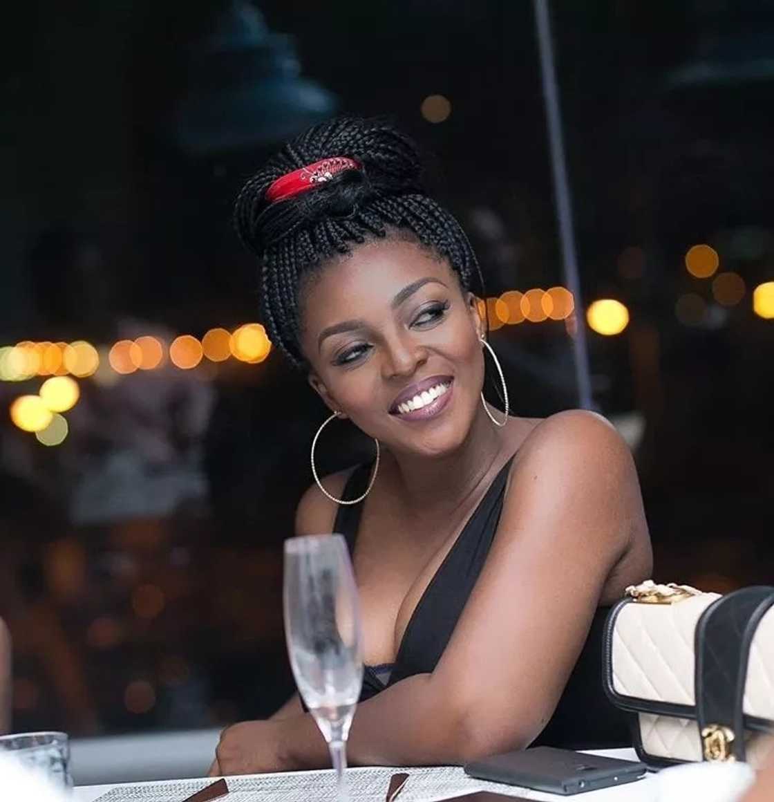 Watch Yvonne Okoro drive Fufu like a total badass