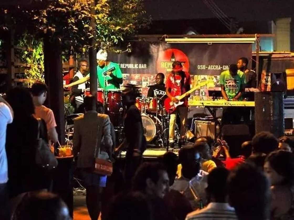 Best hangouts in Accra, clubs in Accra,
top nightclubs in Accra Best hangouts in Accra, clubs in Accra,
top nightclubs in Accra