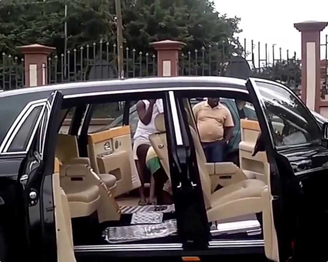 Photos of the cars that the Asantehene rides in Photos of the cars that the Asantehene rides in