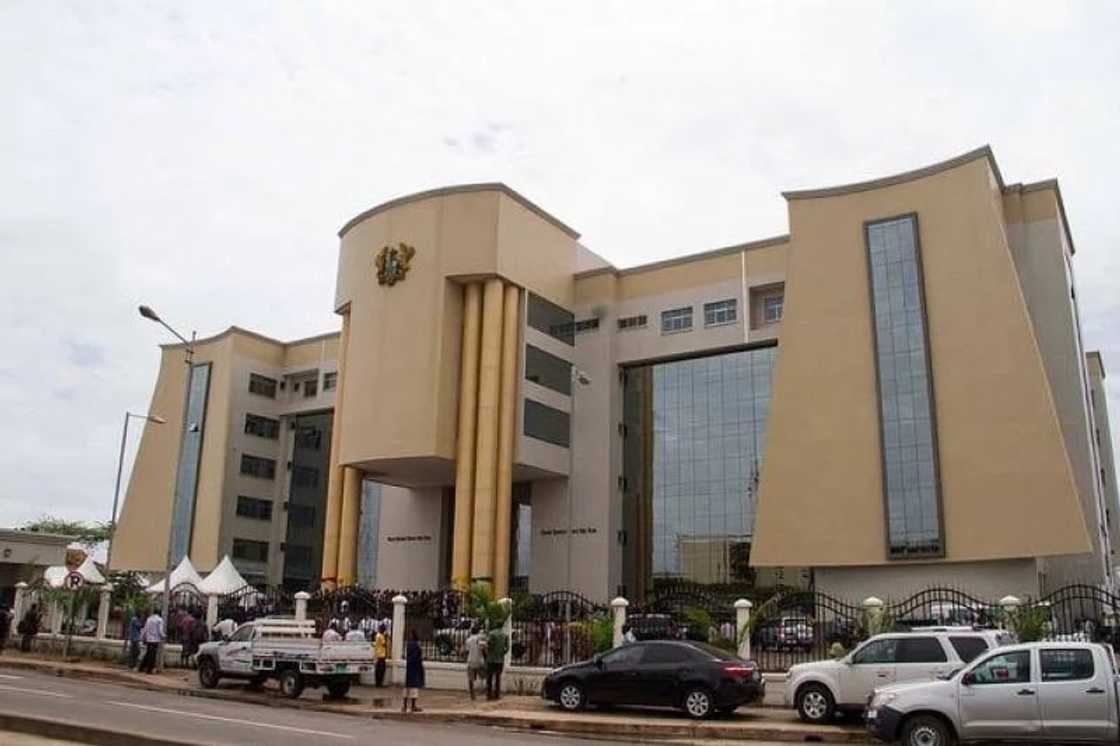 Enter article title Court jails Ecobank's chief of security for stealing two laptops in live CCTV video Enter article title Court jails Ecobank's chief of security for stealing two laptops in live CCTV video