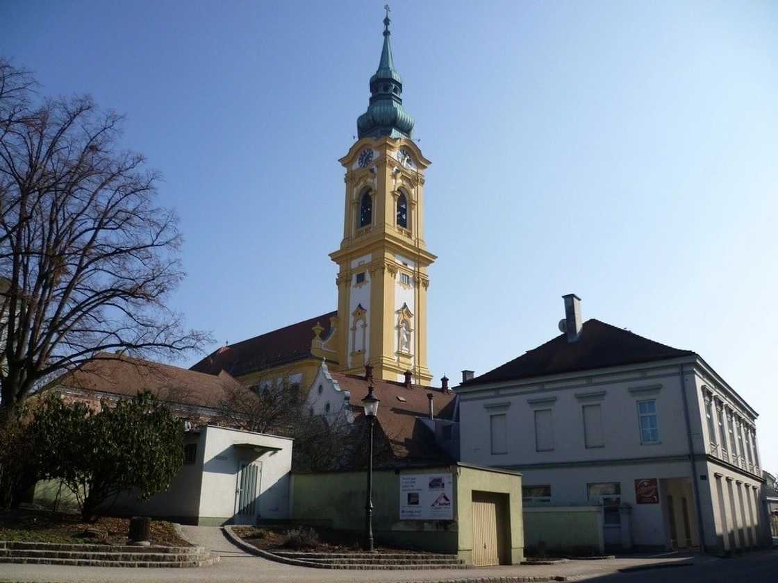 List of biggest cities in Austria
States in Austria
List of popular cities in Austria List of biggest cities in Austria
States in Austria
List of popular cities in Austria