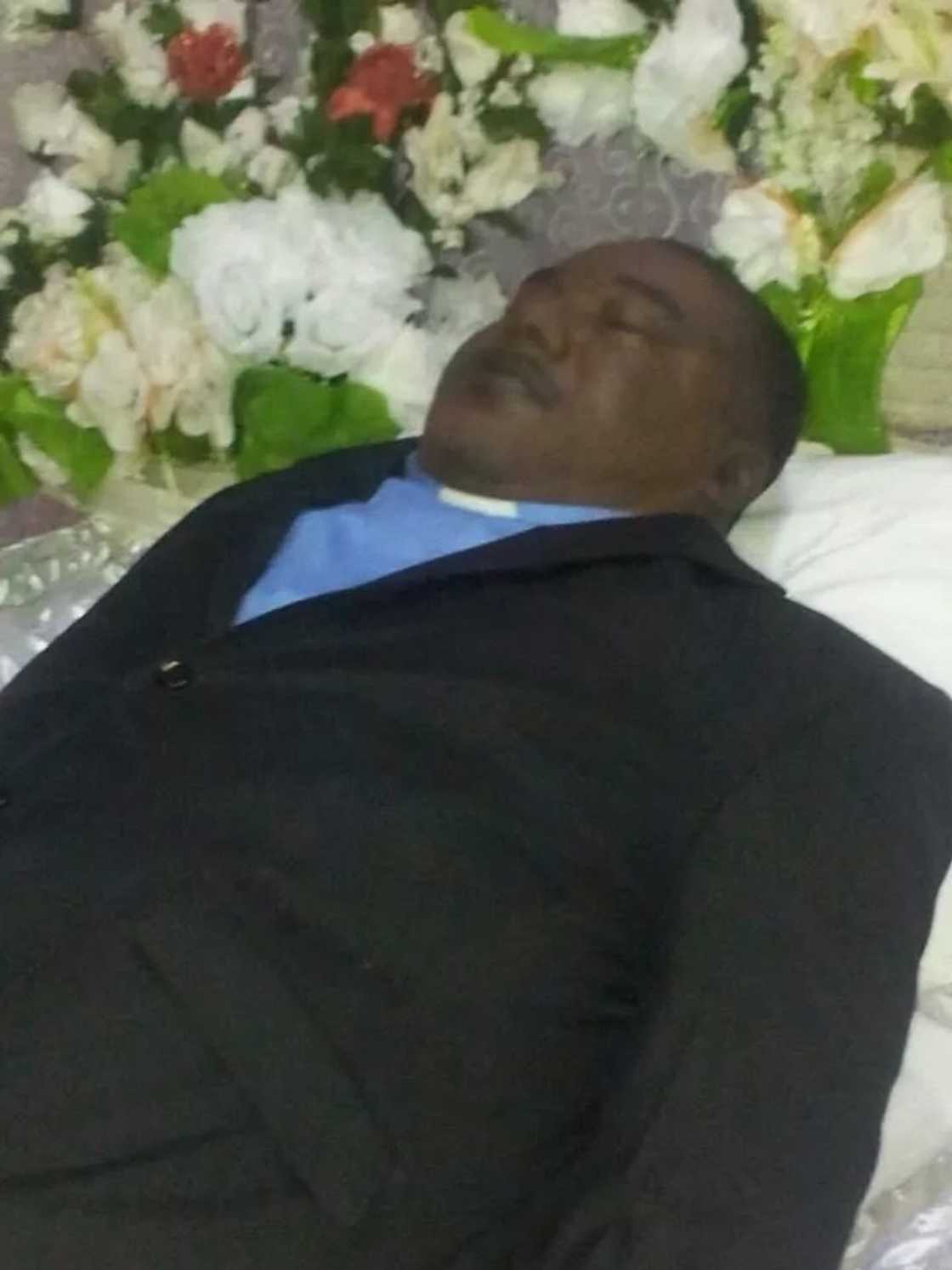 Veteran Actor, Rev Eddie Coffie Laid To Rest