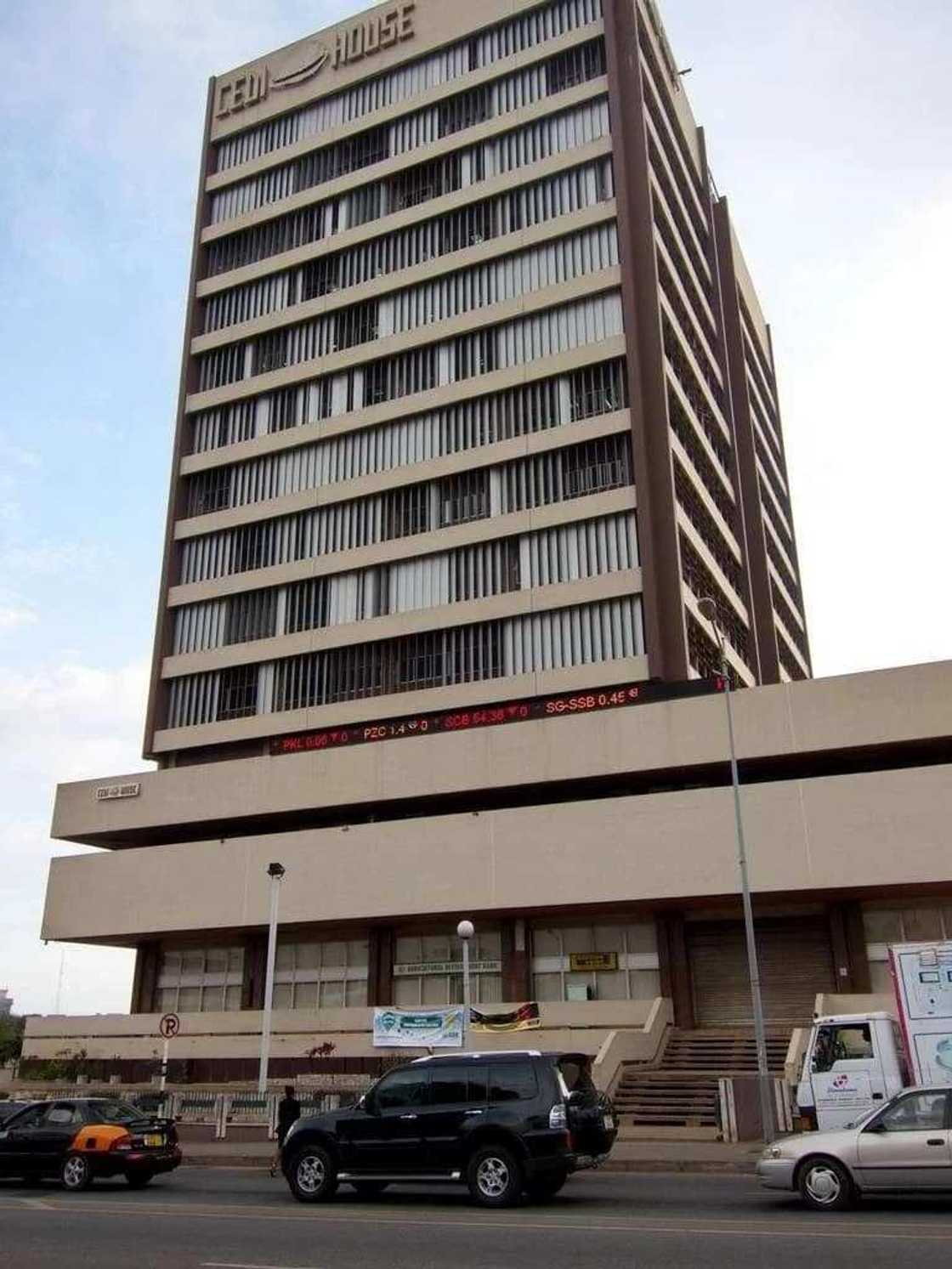 What is the tallest building in Ghana?