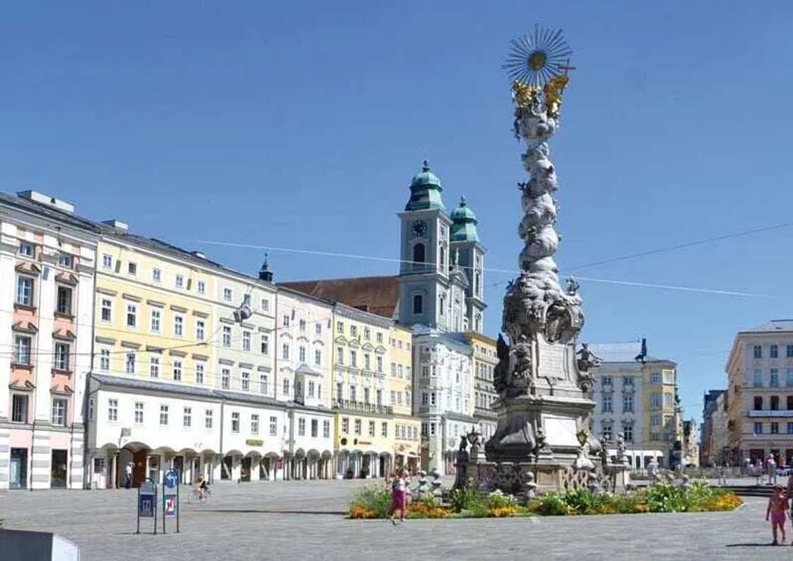 List of biggest cities in Austria
States in Austria
List of popular cities in Austria
List of names of cities in Austria List of biggest cities in Austria
States in Austria
List of popular cities in Austria
List of names of cities in Austria
